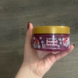 Bodycology Frosted Berries Exfoliating Sugar Scrub - Purple